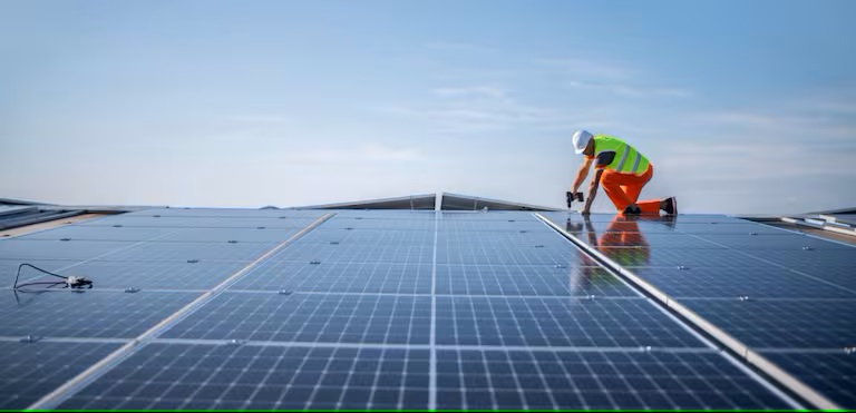 Las comunidades energéticas se duplican en Granada en los primeros meses del año